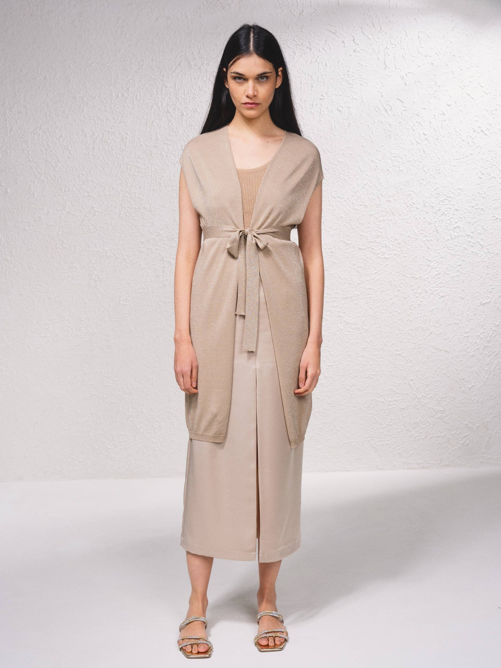 Gilet lungo in rete metallica con cintura