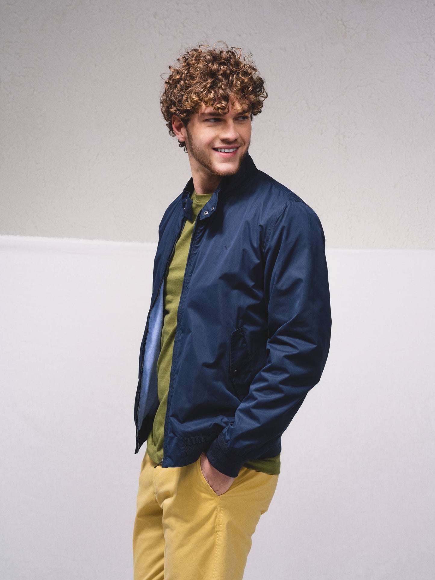Giacca bomber leggera con zip