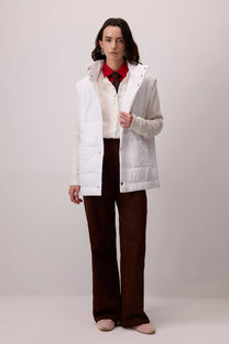 Gilet imbottito con cappuccio