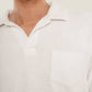 T-shirt in spugna bianca con colletto aperto