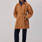Trench corto con cintura