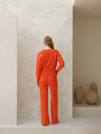 Maglione corto girocollo in misto cashmere con maniche raglan