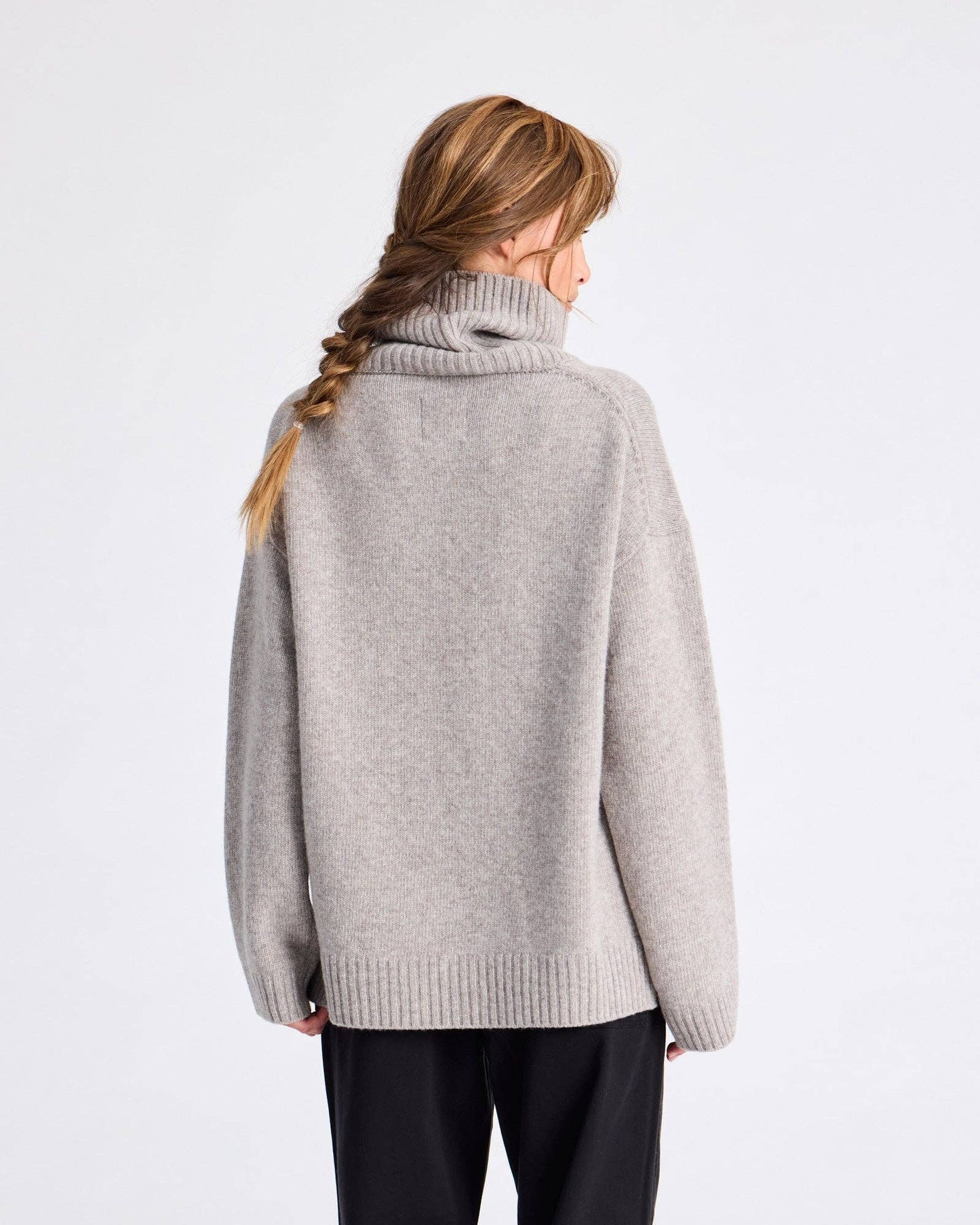 Maglione Vera in lana d’agnello GOTS grigio pietra