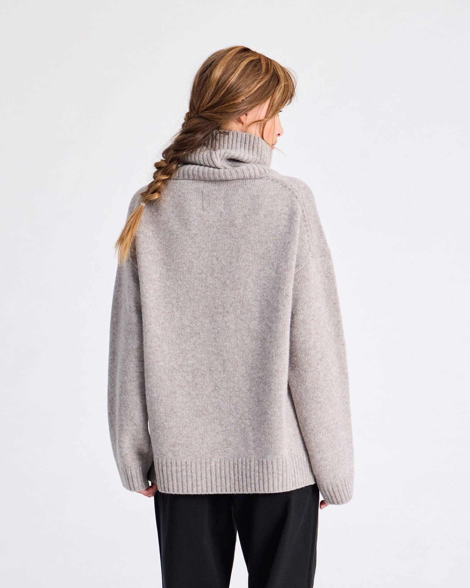Maglione Vera in lana d’agnello GOTS grigio pietra
