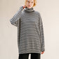 Maglione dolcevita a righe oversize in misto cashmere