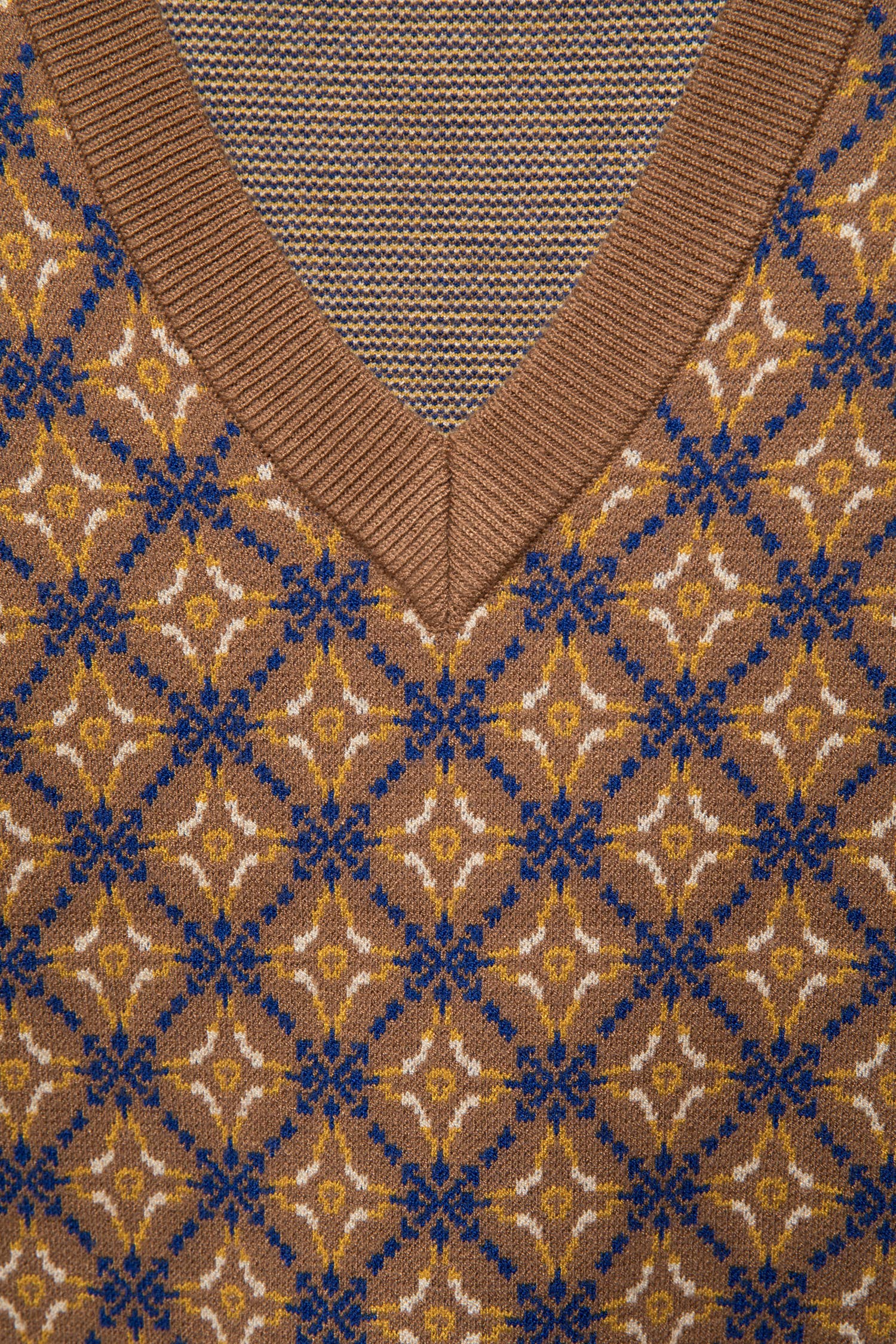 Maglione jacquard con motivo geometrico