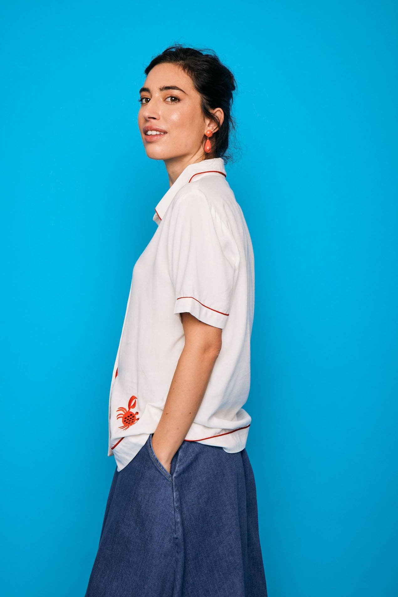 Camicia bianca ricamata stile guayabera Javea