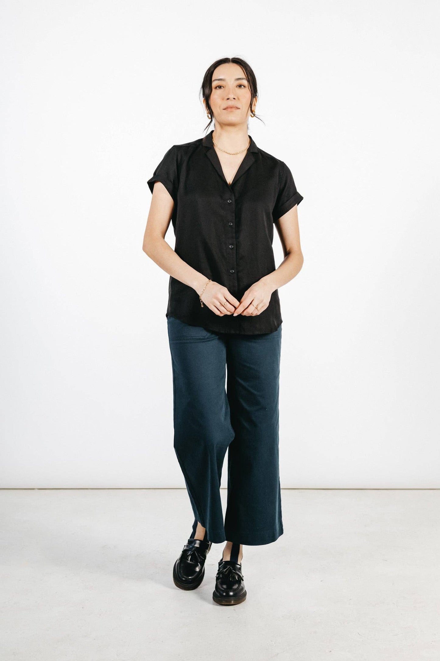 Camicia Innes nera a maniche corte