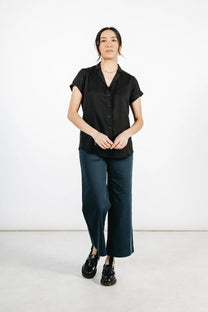Camicia Innes nera a maniche corte