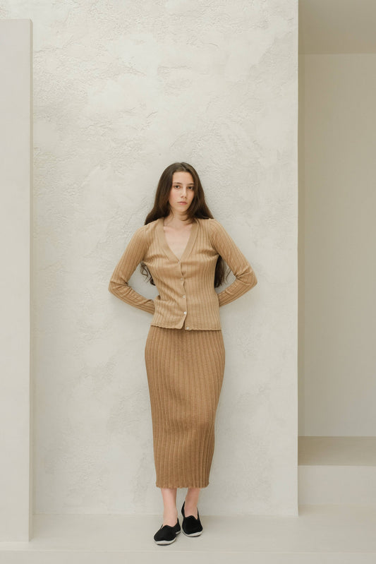 Cardigan scollo a V in lana merino extrafine