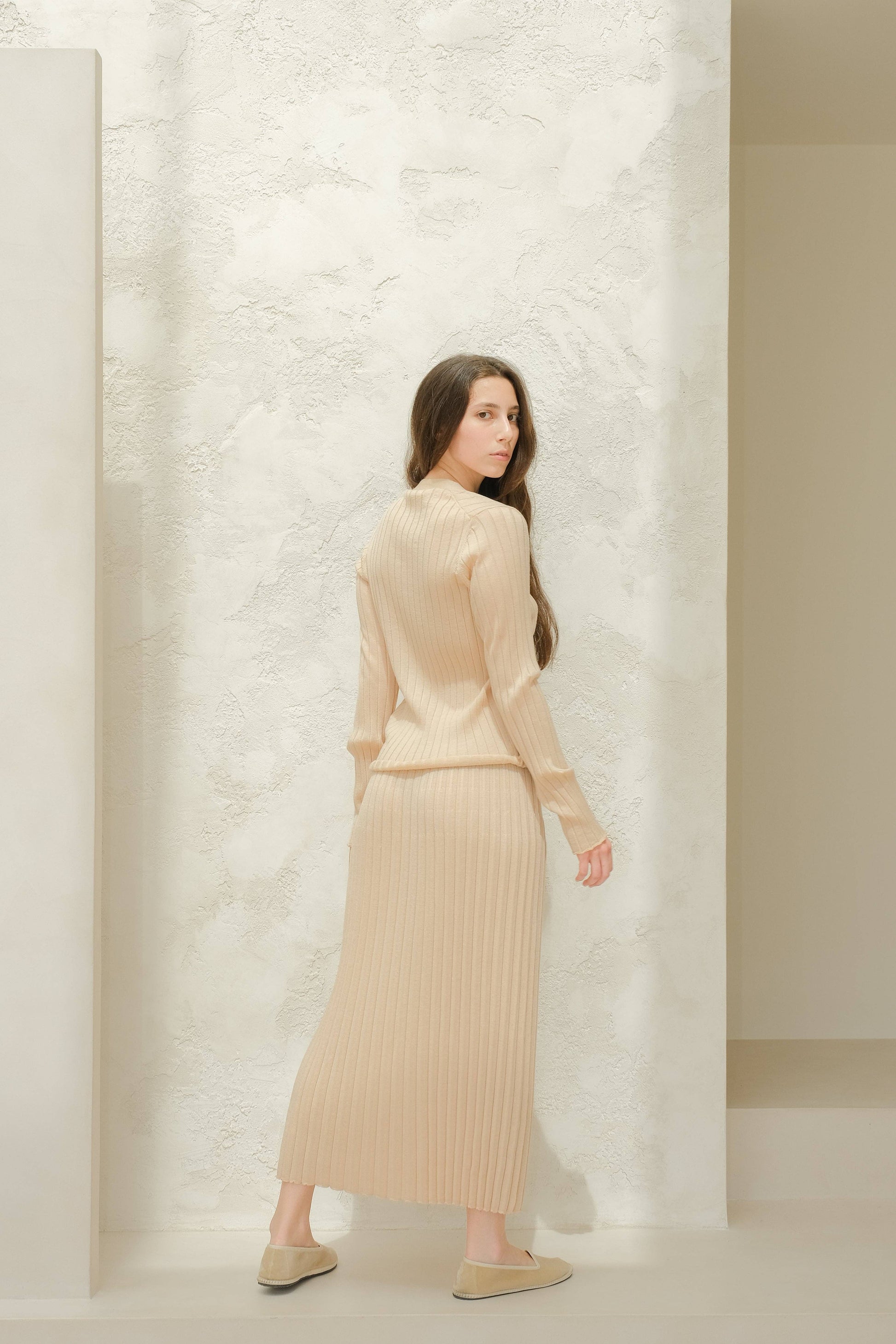 Cardigan scollo a V in lana merino extrafine