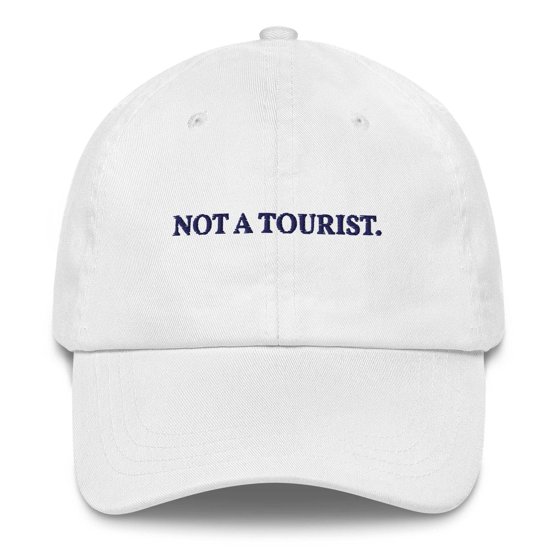 Cappellino dad hat “Not a Tourist” ricamato
