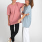 T-shirt blu in cotone biologico con stampa minimal