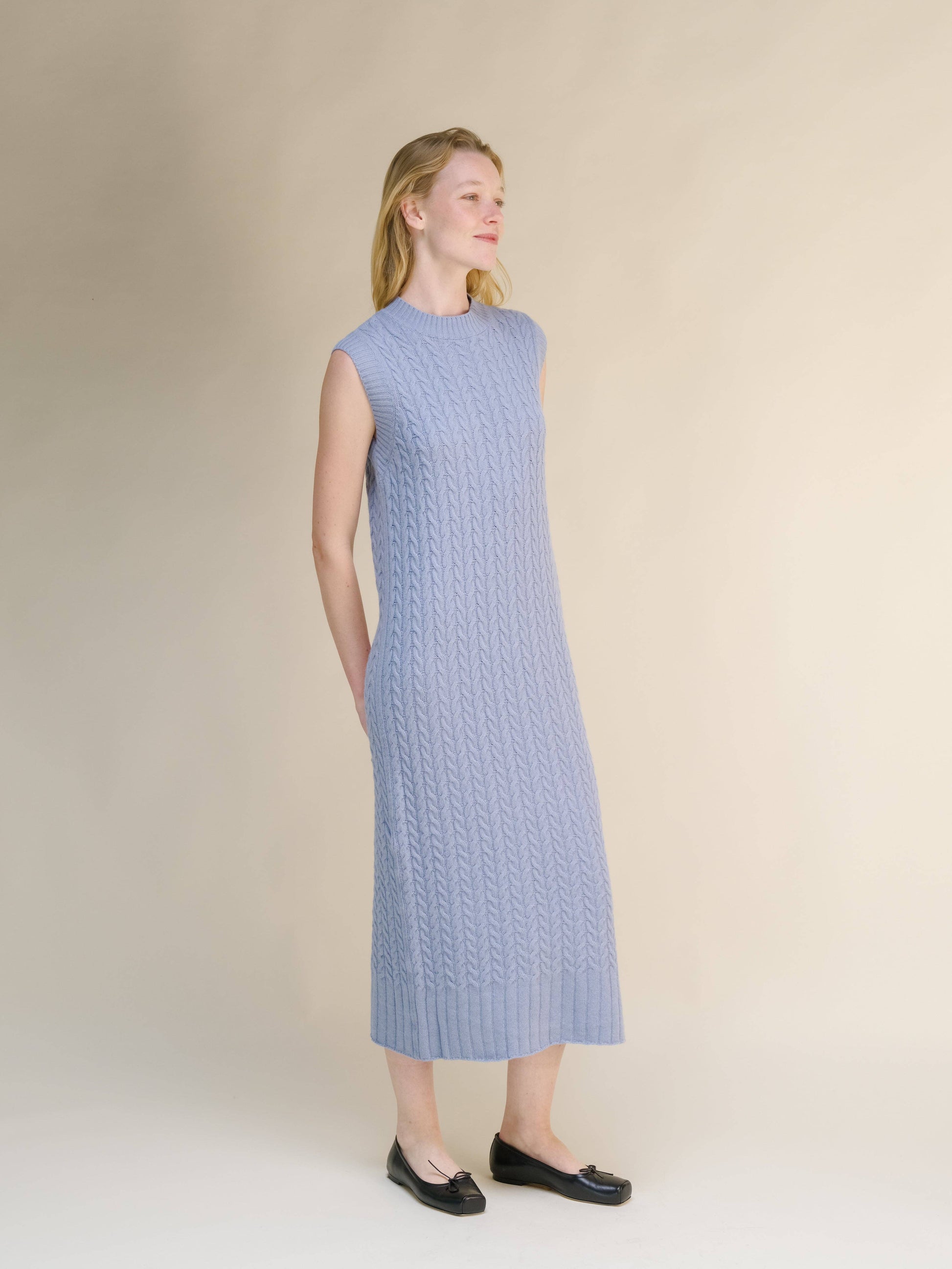 Abito smanicato in maglia a trecce misto cashmere