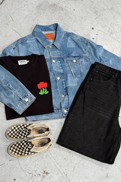 T-shirt nera oversize Tulip in cotone organico