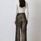Pantaloni cargo a zampa in cotone leopardato