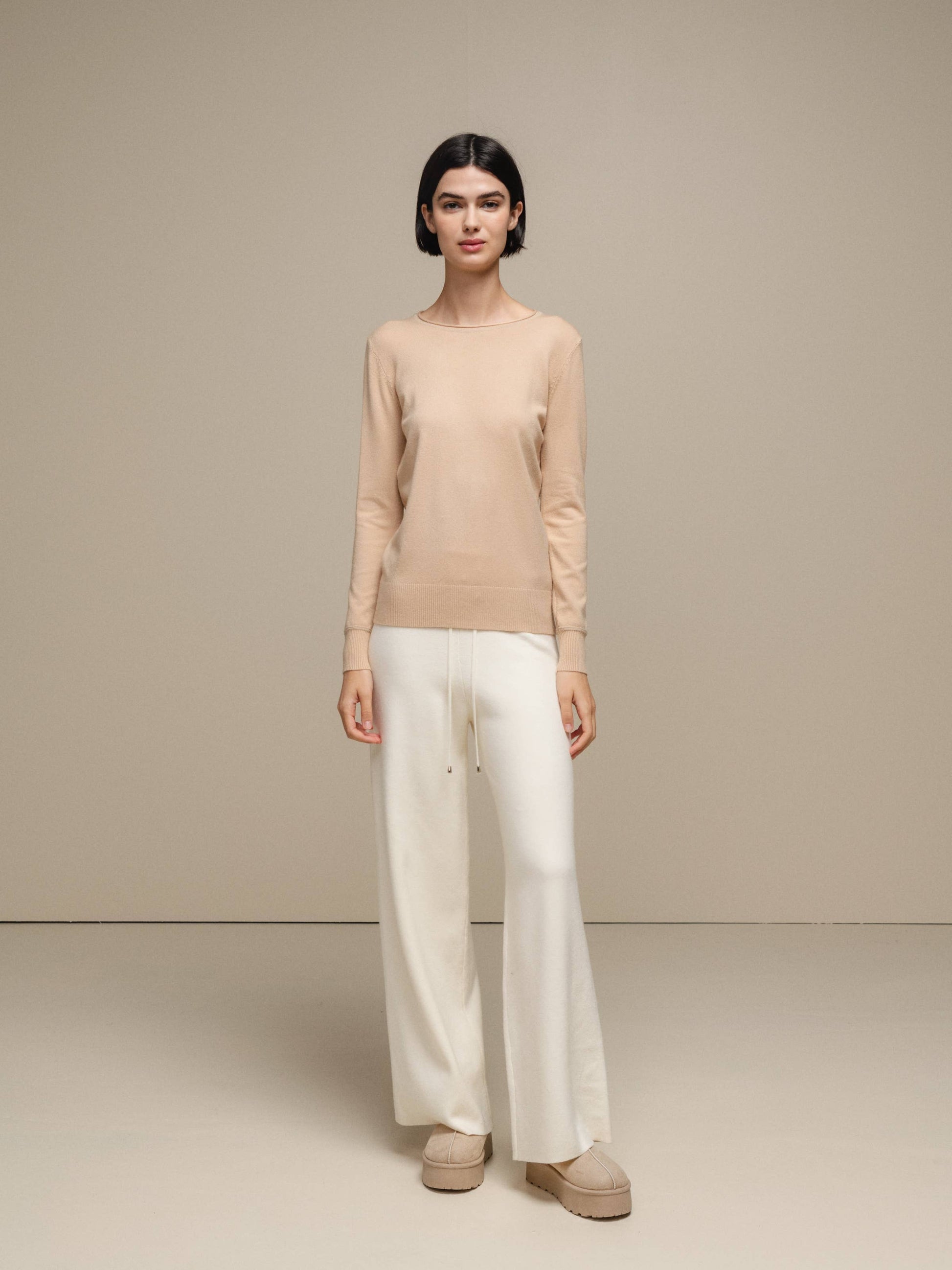 Maglione girocollo in maglia leggera da donna