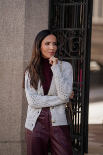 Cardigan in maglia traforata con bottoni