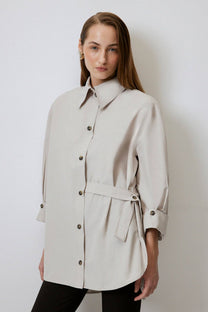 Camicia oversize con cintura asimmetrica