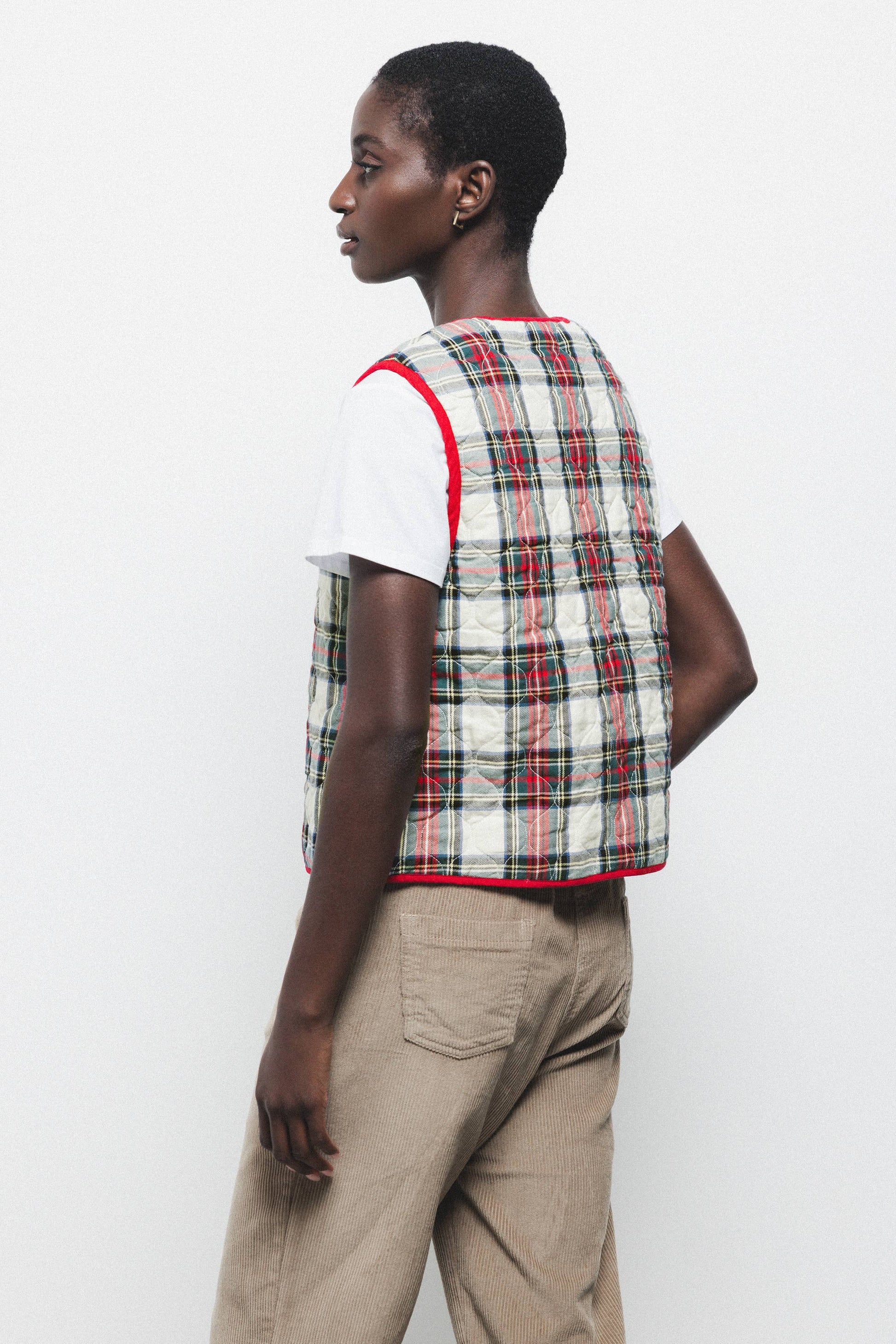 Gilet trapuntato tartan con scollo a V e laccio frontale