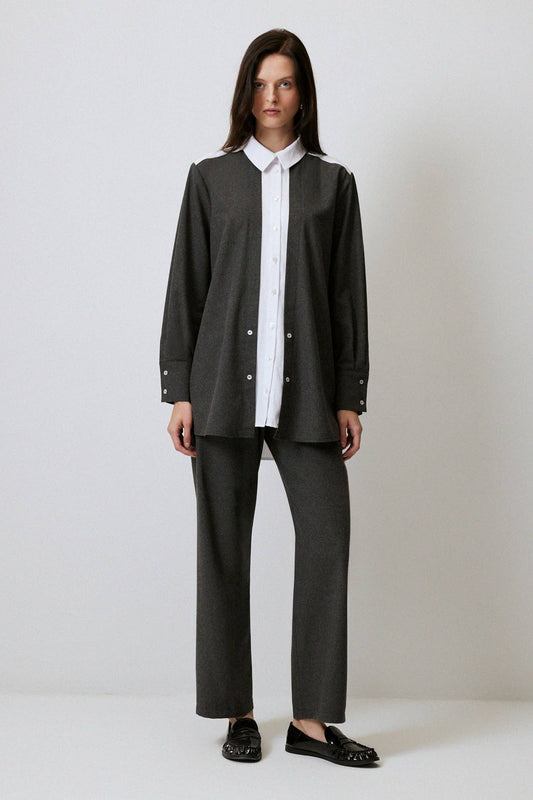 Camicia in tessuto melange bicolor con colletto a contrasto