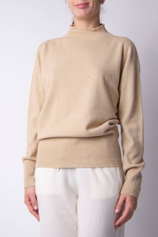 Maglia dolcevita in misto cashmere con lavorazione 3D
