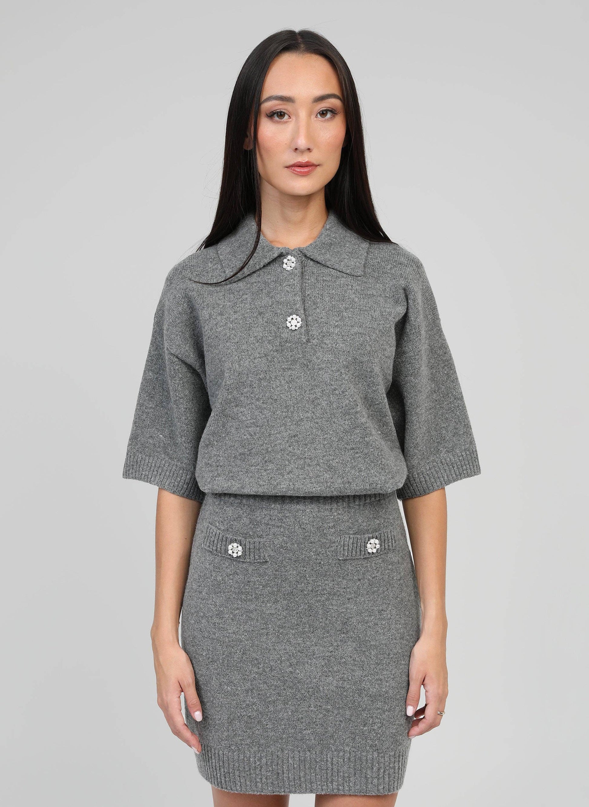 Maglione Norea grigio con colletto polo e bottoni gioiello