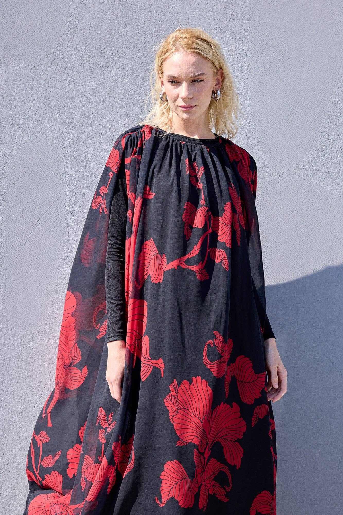 Abito lungo in chiffon con stampa floreale