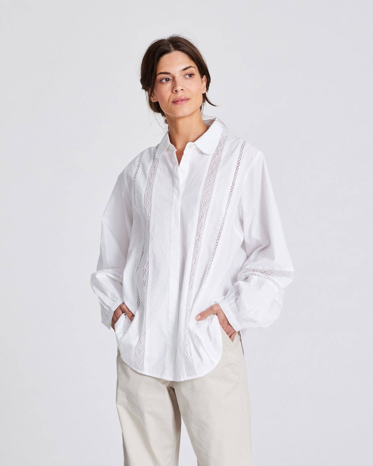 Camicia in popeline di cotone biologico con dettagli in pizzo
