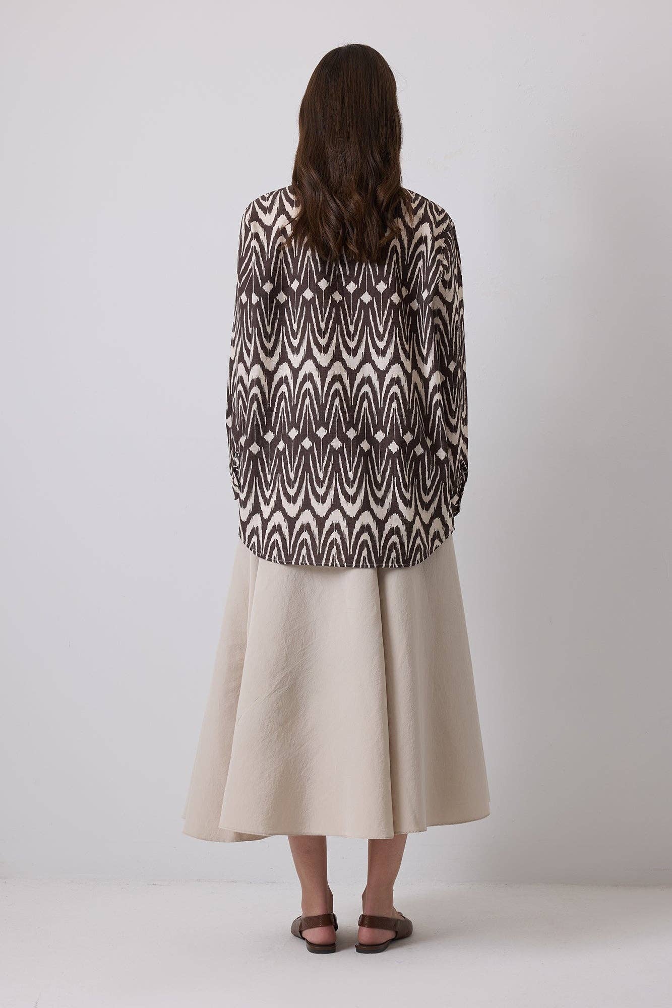 Camicia oversize in cotone con stampa ikat