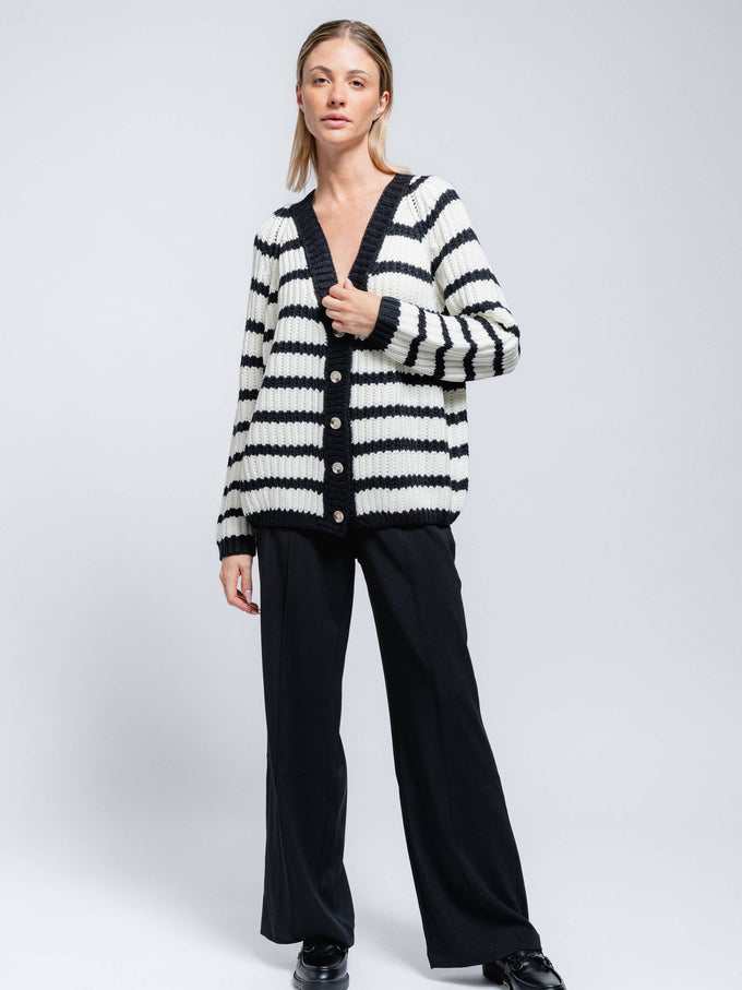 Cardigan oversize a righe con bottoni