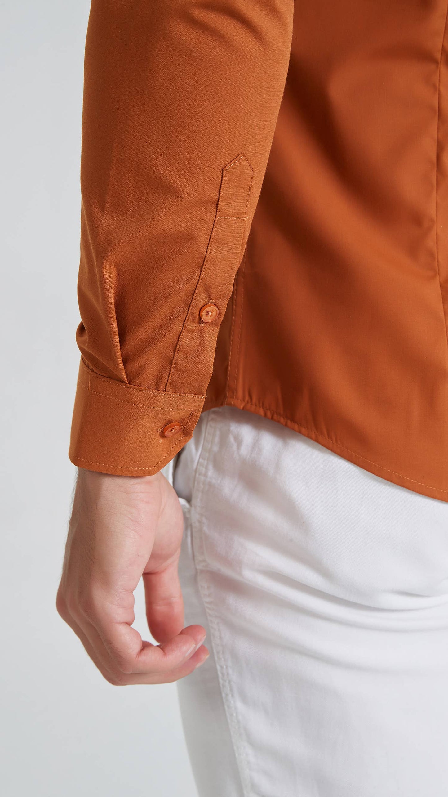 Camicia slim fit color bronzo