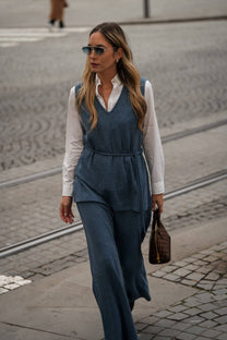 Tunica in maglia con cintura e scollo a V
