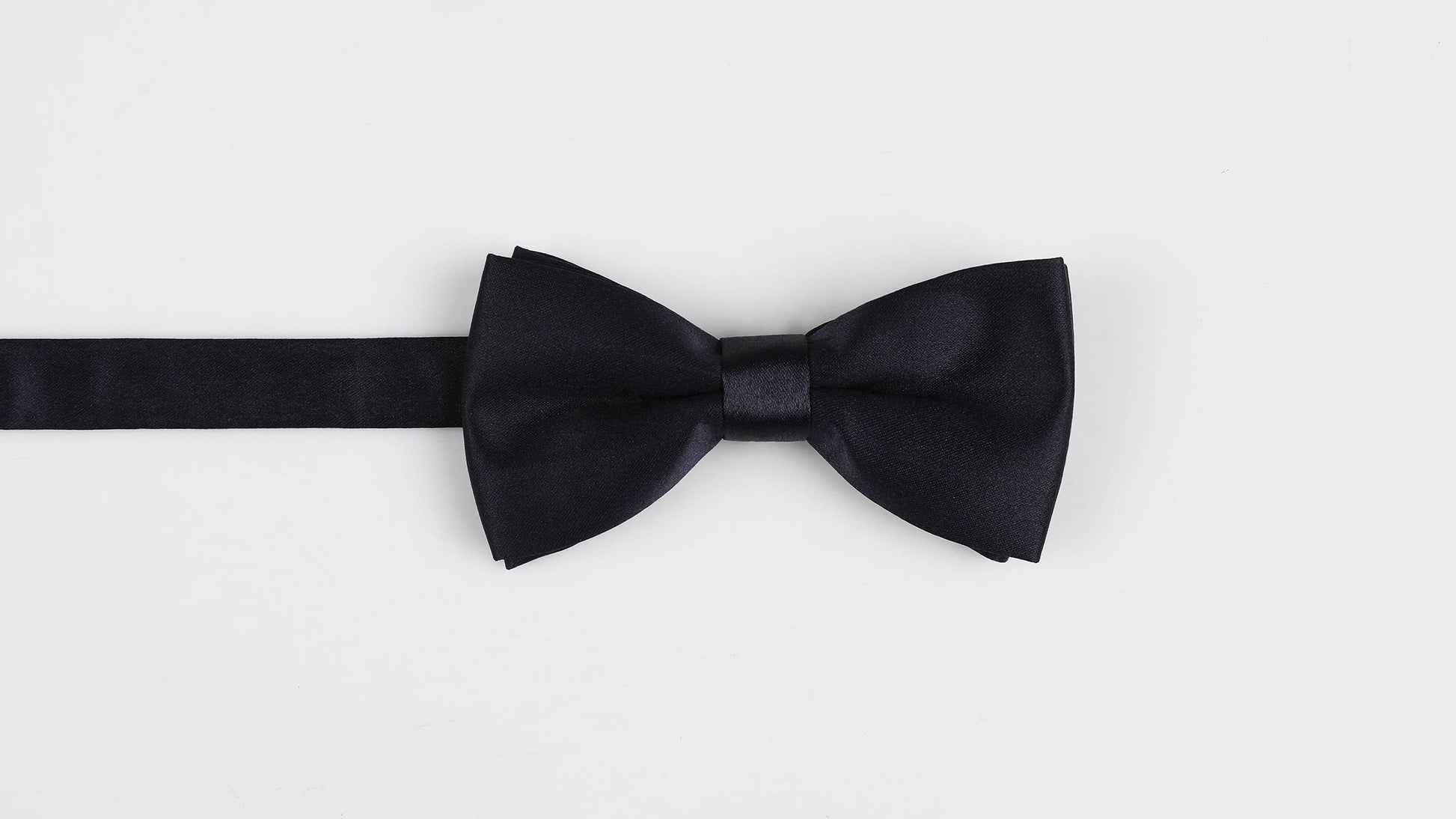 Papillon blu navy pre-annodato
