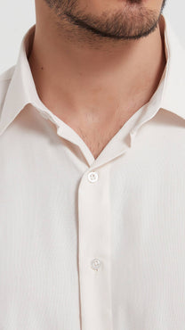 Camicia slim fit in piqué color avorio