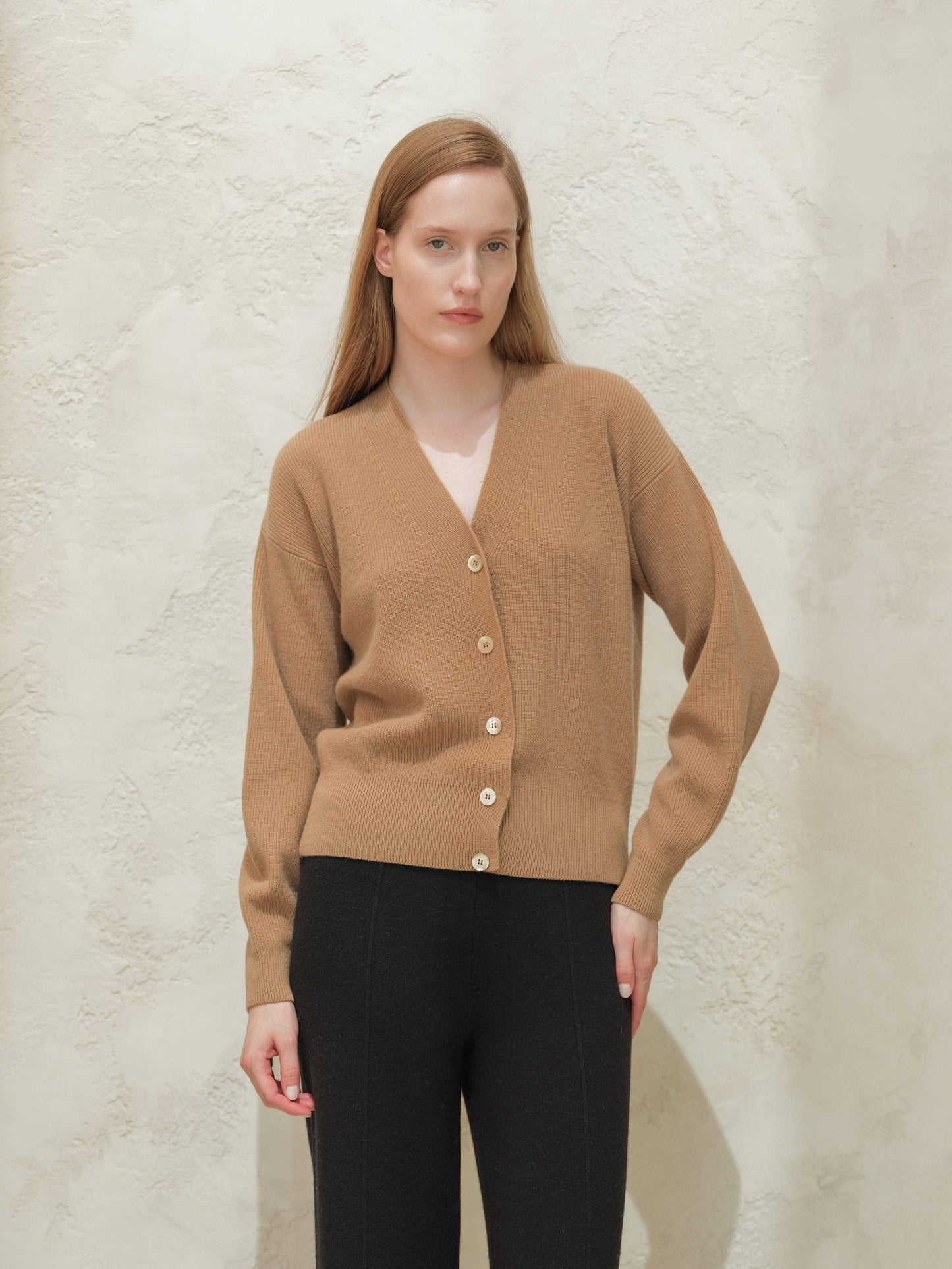 Cardigan a coste in misto cashmere minimal