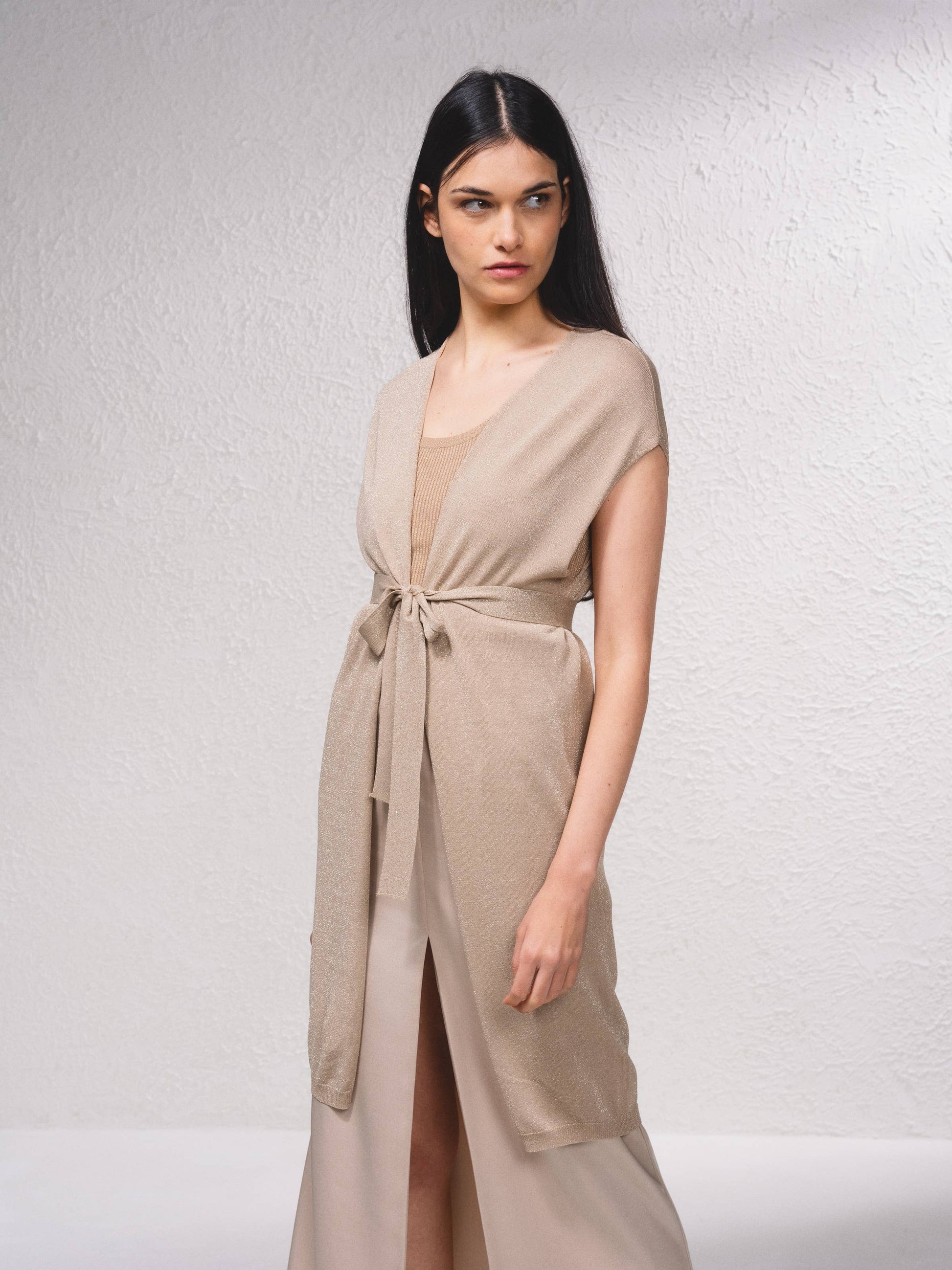 Gilet lungo in rete metallica con cintura
