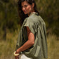 Blusa arricciata in cotone con collo alla coreana