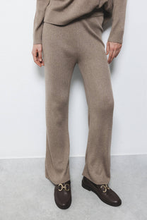 Pantaloni in maglia a coste a gamba dritta