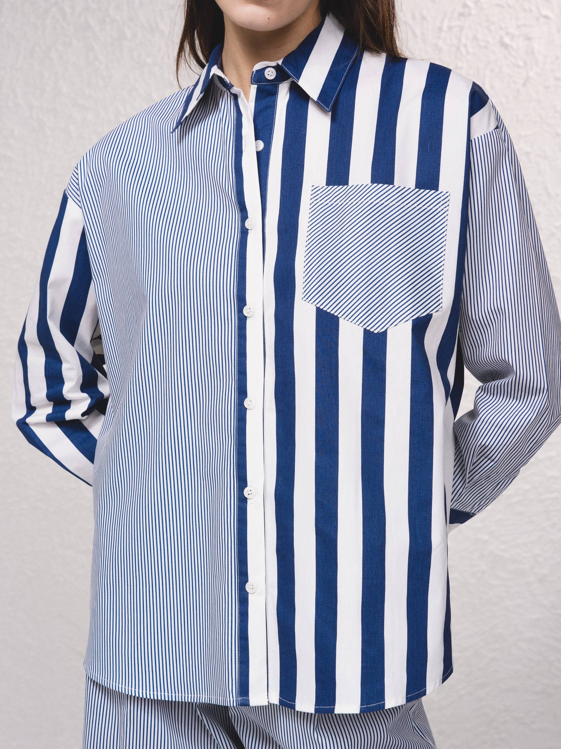 Tunica a righe in cotone con colletto a camicia