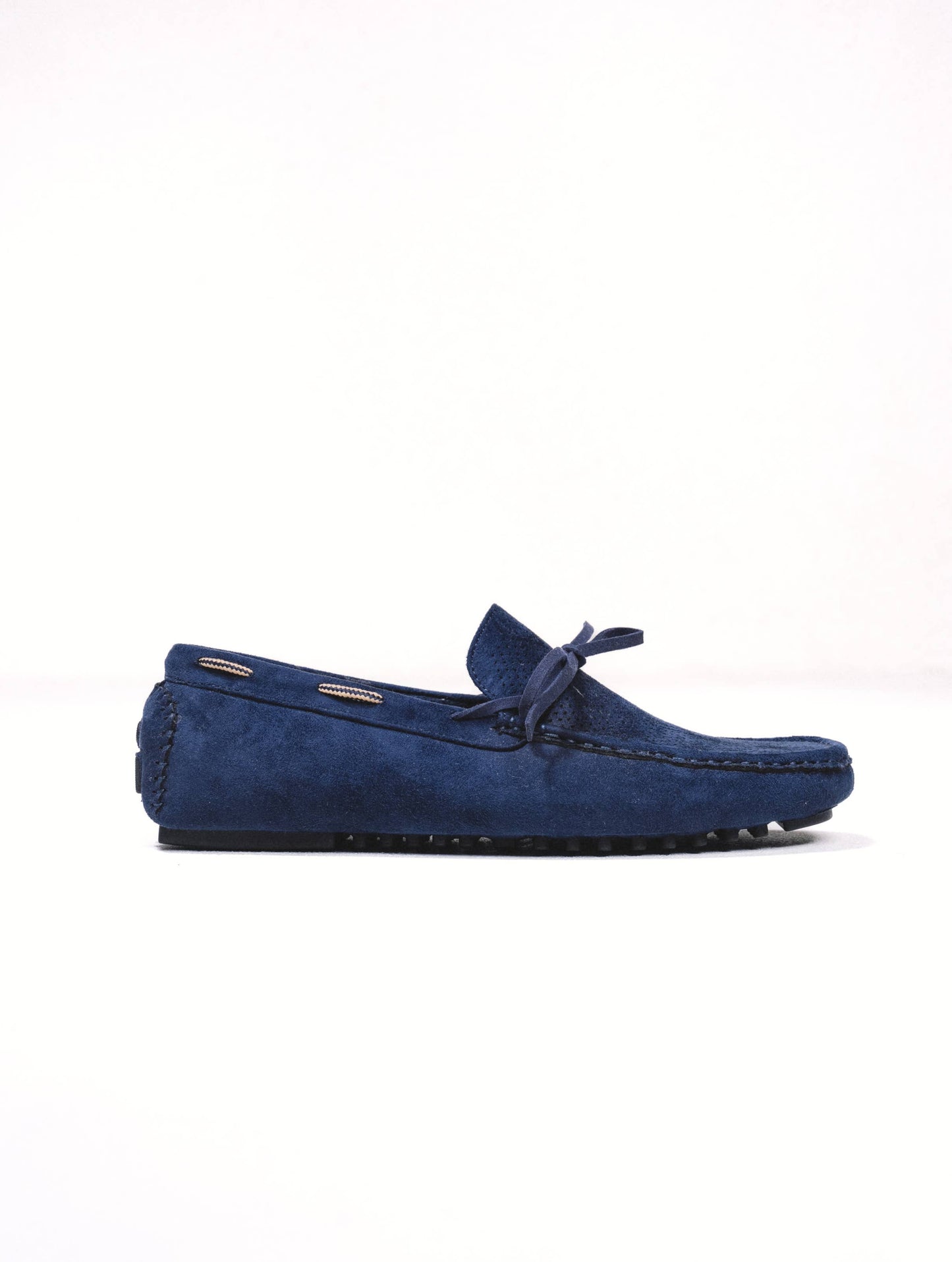 Mocassini in suede blu con fiocco e laccio laterale