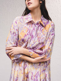 Vestito corto oversize in satin con stampa