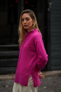Maglione oversize in maglia con cucitura frontale