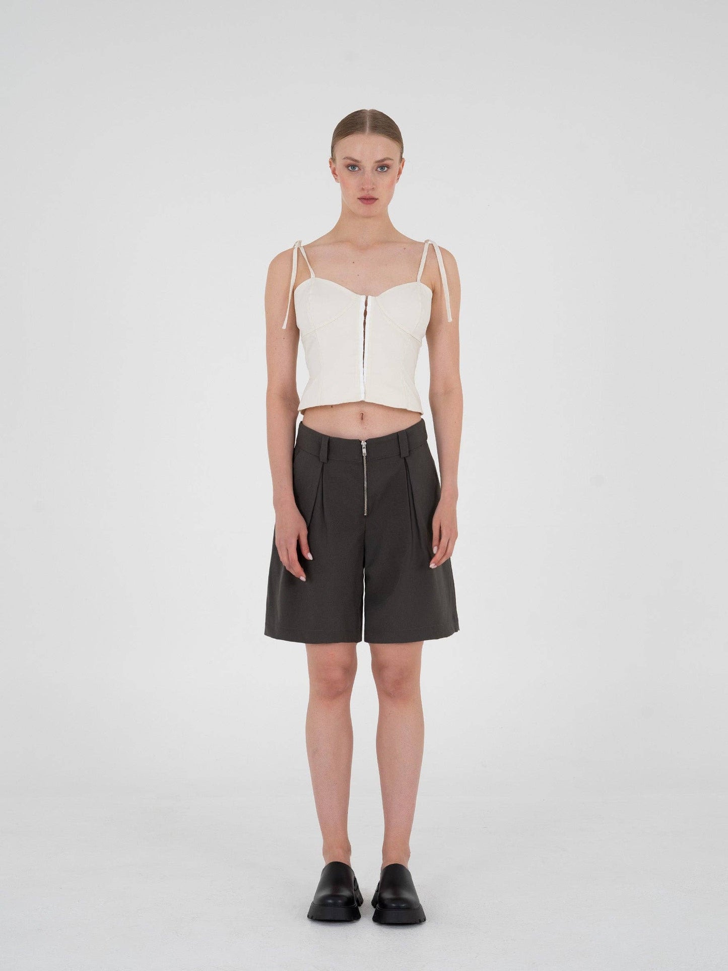 Bermuda Paris a vita bassa con zip