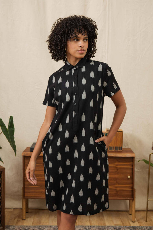 Abito camicia Delia in cotone biologico con fantasia Ikat