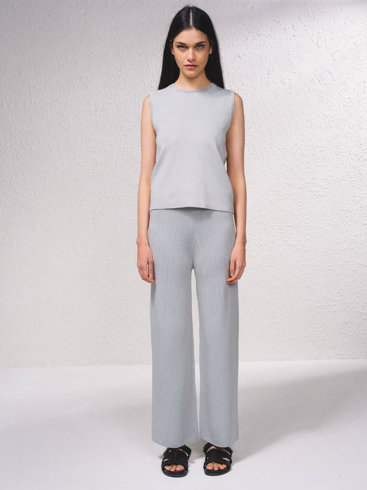 Top in maglia con collo gioiello