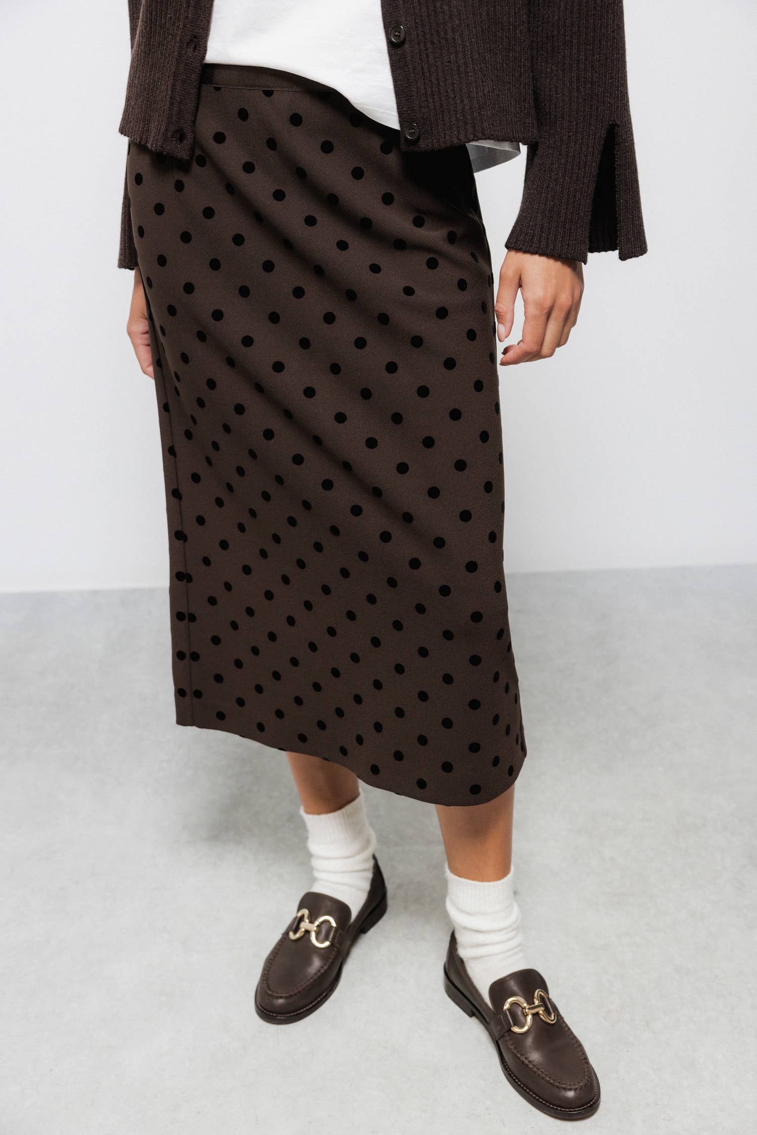 Gonna midi a pois con zip laterale