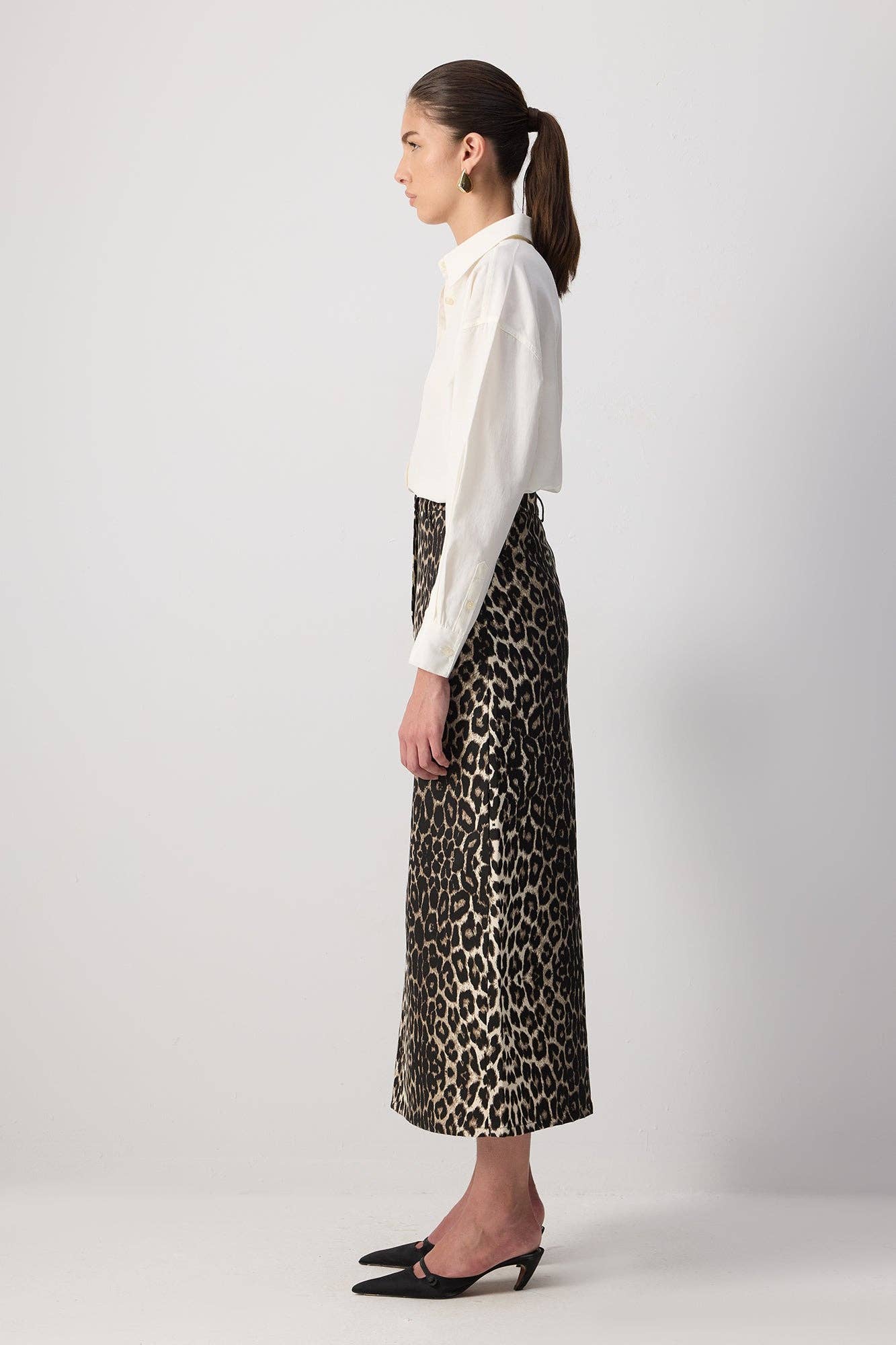 Gonna midi in gabardine con stampa leopardata