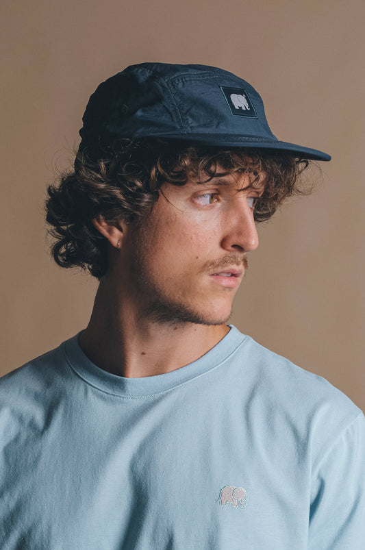 Cappellino five panel in nylon idrorepellente blu