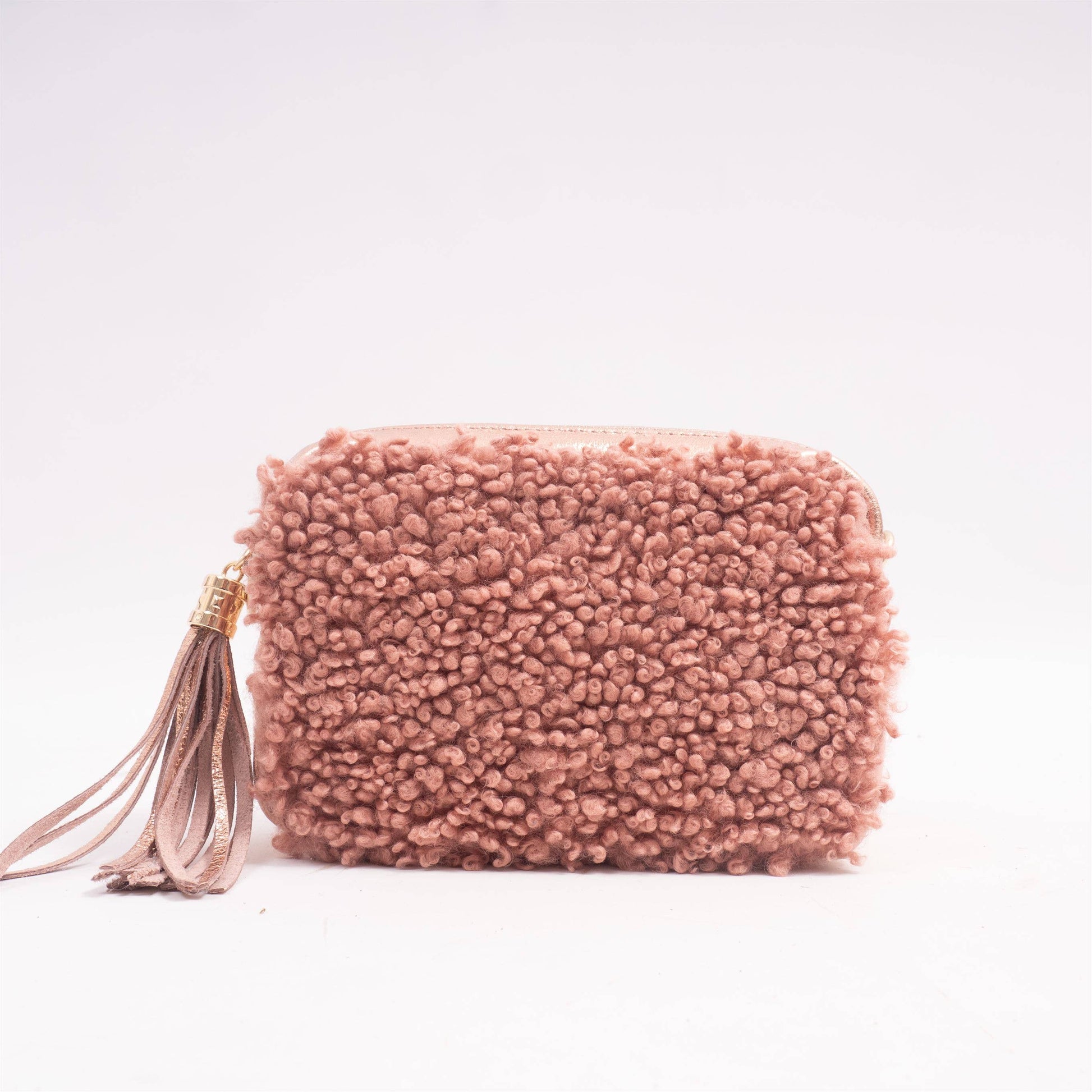 Borsa a tracolla in eco pelliccia con nappa
